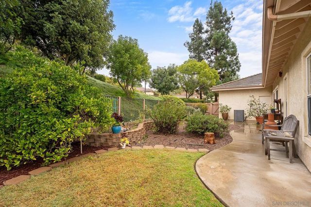 2011 Monarch Ridge Cir, El Cajon, CA 92019