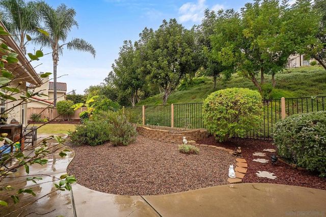 2011 Monarch Ridge Cir, El Cajon, CA 92019