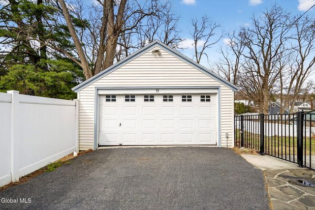 15 Irving Road, Scotia, NY 12302
