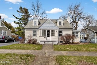 15 Irving Road, Scotia, NY 12302
