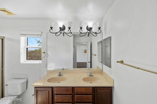 738 W Paseo Celestial, Sahuarita, AZ 85629