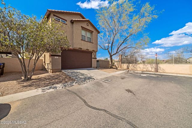 738 W Paseo Celestial, Sahuarita, AZ 85629
