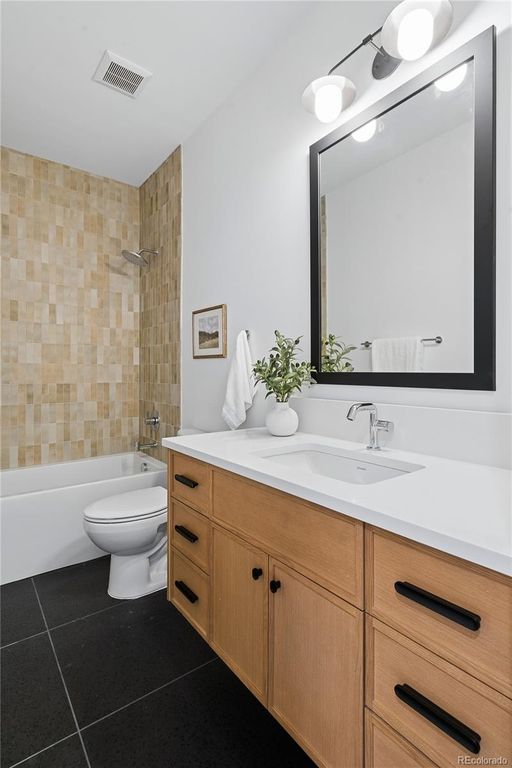 Image 12 of property listing at 6594 Quitman Court, Arvada, CO 80003