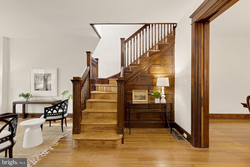 1321 E EAST CAPITOL ST SE, Washington, DC 20003