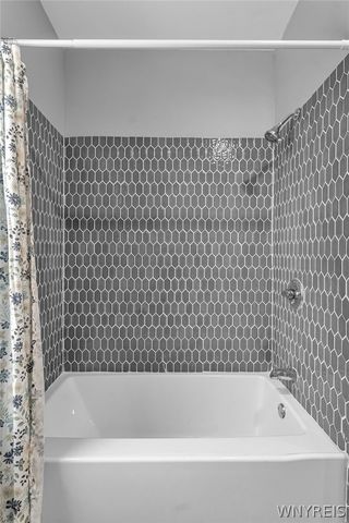 19 Cherry Avenue, Lackawanna, NY 14218