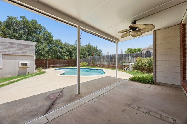 4217 Bent Oaks Drive, Arlington, TX 76001