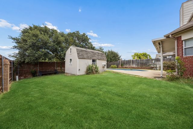 4217 Bent Oaks Drive, Arlington, TX 76001
