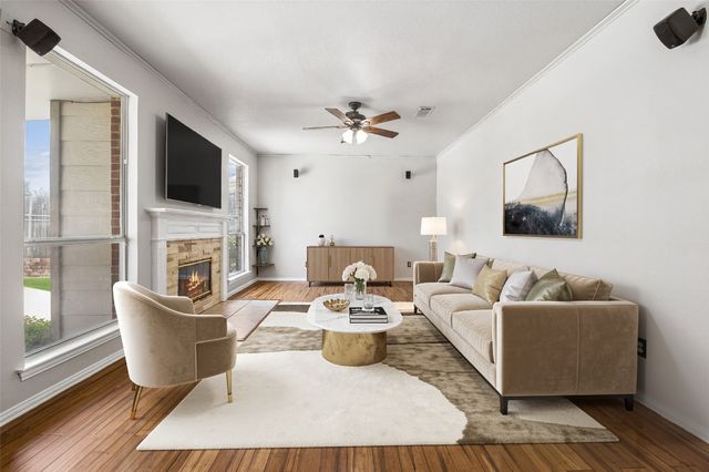 4217 Bent Oaks Drive, Arlington, TX 76001