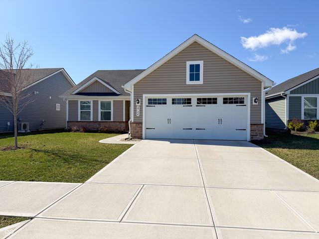2724 Stonebridge Drive, Lebanon, IN 46052
