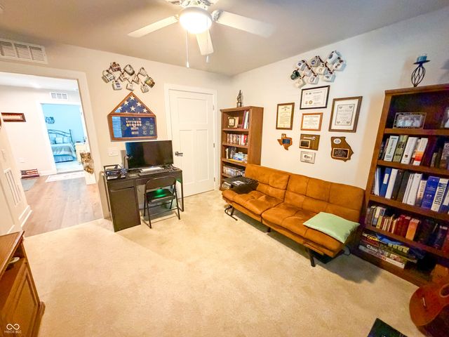 2724 Stonebridge Drive, Lebanon, IN 46052