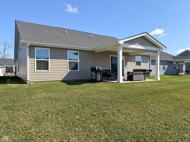 2724 Stonebridge Drive, Lebanon, IN 46052