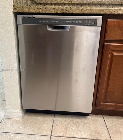 9288 W Atlantic Blvd 1115, Coral Springs, FL 33071