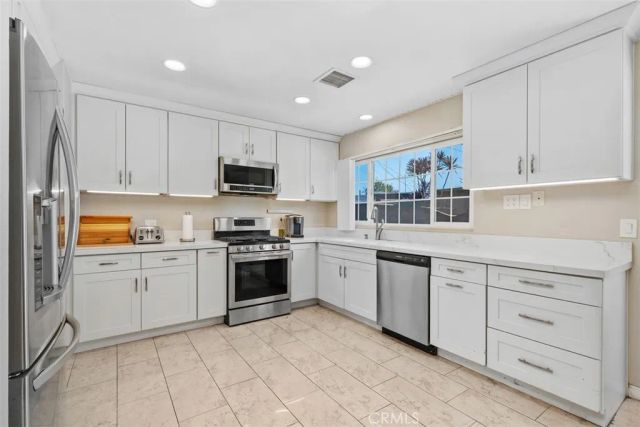 6502 Edgemont, Huntington Beach, CA 92647