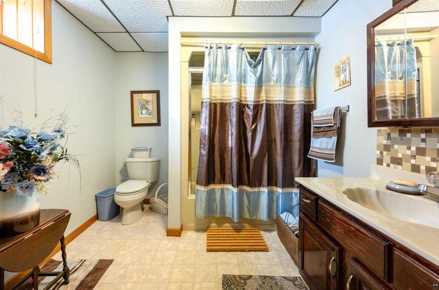 107 S 4th St, Bayfield, WI 54814