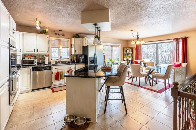 107 S 4th St, Bayfield, WI 54814