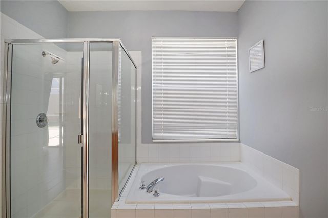 8211 FAN PALM WAY, Kissimmee, FL 34747