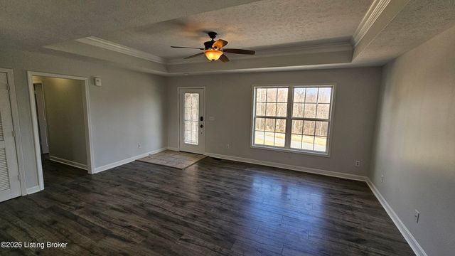 6222 Sumac Ln, Crestwood, KY 40014