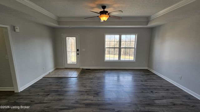 6222 Sumac Ln, Crestwood, KY 40014