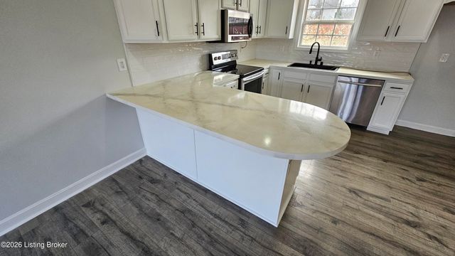 6222 Sumac Ln, Crestwood, KY 40014