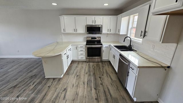 6222 Sumac Ln, Crestwood, KY 40014