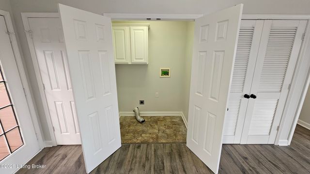 6222 Sumac Ln, Crestwood, KY 40014