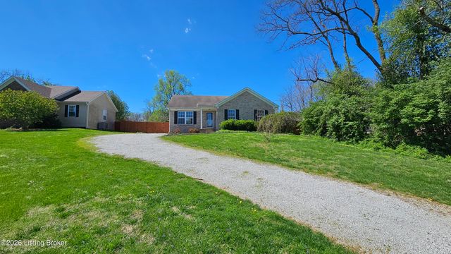 6222 Sumac Ln, Crestwood, KY 40014