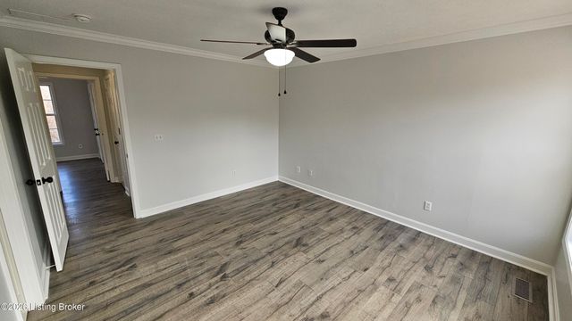 6222 Sumac Ln, Crestwood, KY 40014