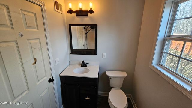 6222 Sumac Ln, Crestwood, KY 40014