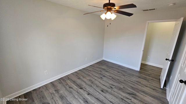 6222 Sumac Ln, Crestwood, KY 40014