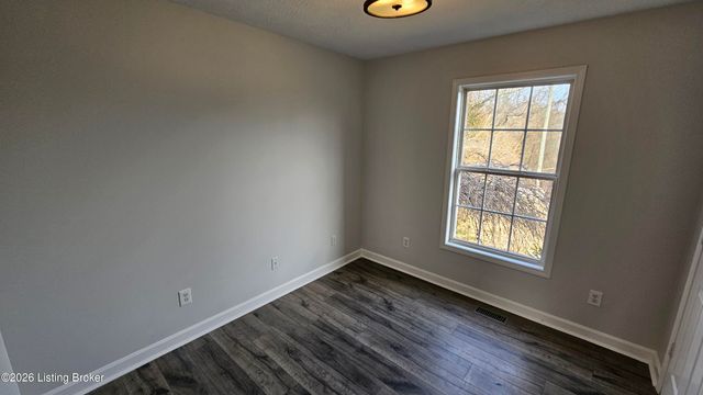 6222 Sumac Ln, Crestwood, KY 40014