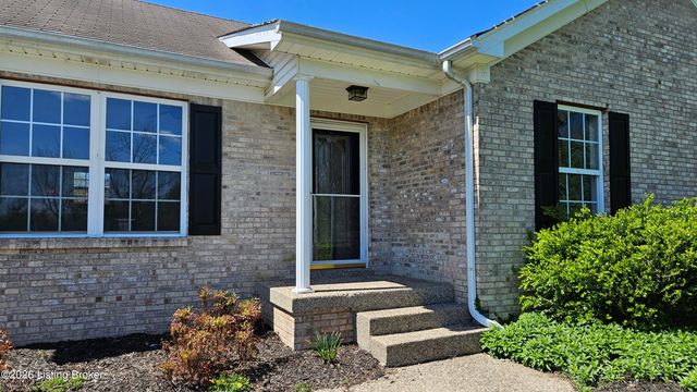 6222 Sumac Ln, Crestwood, KY 40014