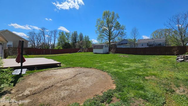 6222 Sumac Ln, Crestwood, KY 40014