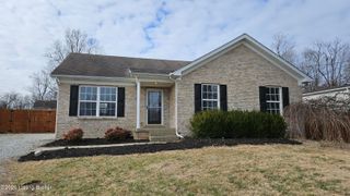 6222 Sumac Ln, Crestwood, KY 40014
