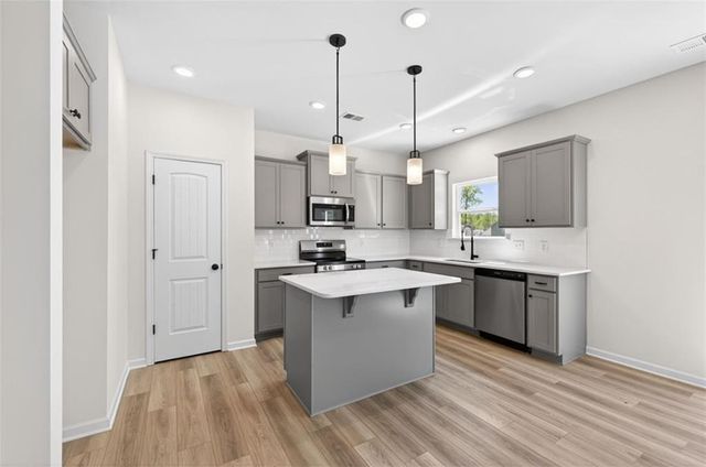 703 Sinclair Lane, Temple, GA 30179