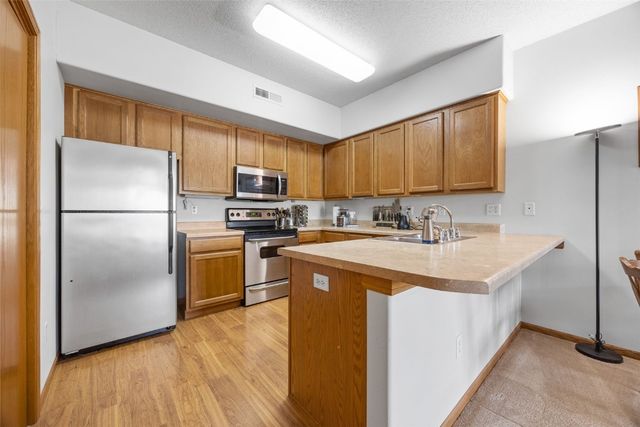 4301 York Place, Iowa City, IA 52245