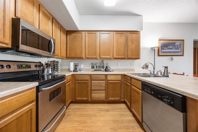 4301 York Place, Iowa City, IA 52245