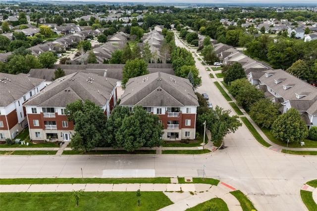 4301 York Place, Iowa City, IA 52245