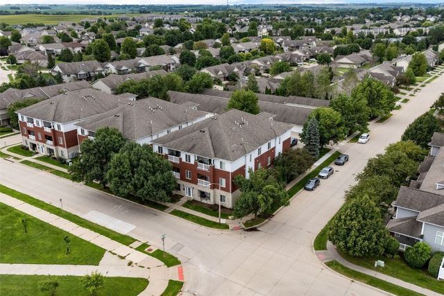 4301 York Place, Iowa City, IA 52245