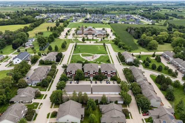 4301 York Place, Iowa City, IA 52245