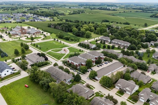 4301 York Place, Iowa City, IA 52245