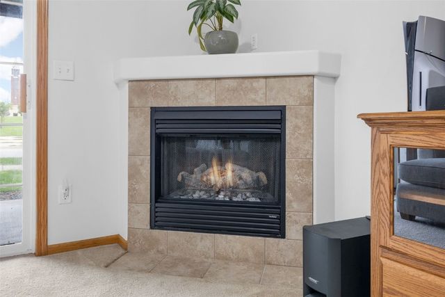 4301 York Place, Iowa City, IA 52245