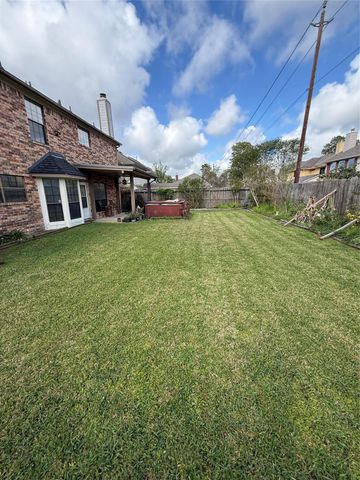 7019 Little Redwood Drive, Pasadena, TX 77505