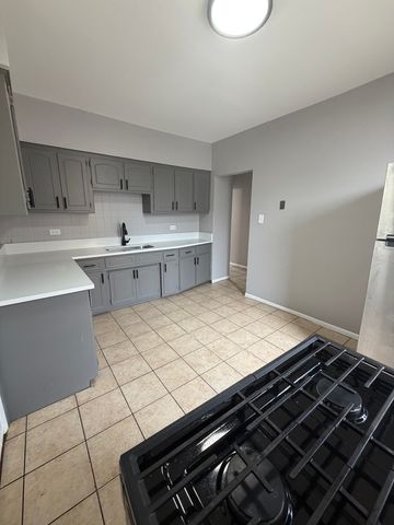 10401 S Ewing Avenue 1R, Chicago, IL 60617