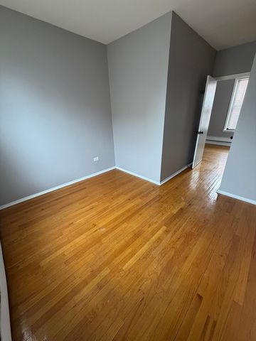 10401 S Ewing Avenue 1R, Chicago, IL 60617