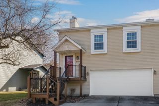 2739 Arrowhead Drive, Bloomington, IL 61704