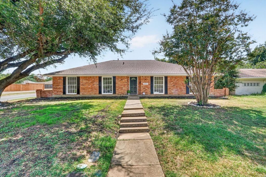 6301 Wheaton Drive, Fort Worth, TX 76133 — exterior