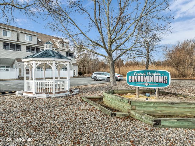 145 Central Avenue 6B, Island Heights, NJ 08732