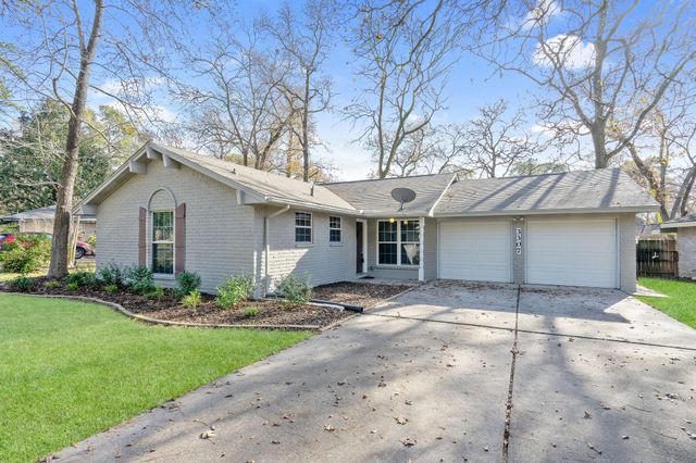 3307 Roaming Woods Ln, Spring, TX 77380