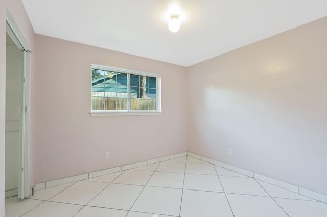 3307 Roaming Woods Ln, Spring, TX 77380