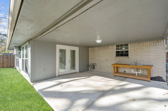 3307 Roaming Woods Ln, Spring, TX 77380